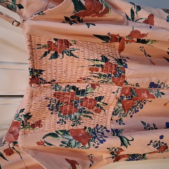 NWOT! Abercrombie & Fitch Floral Dress - Picture 8 of 9